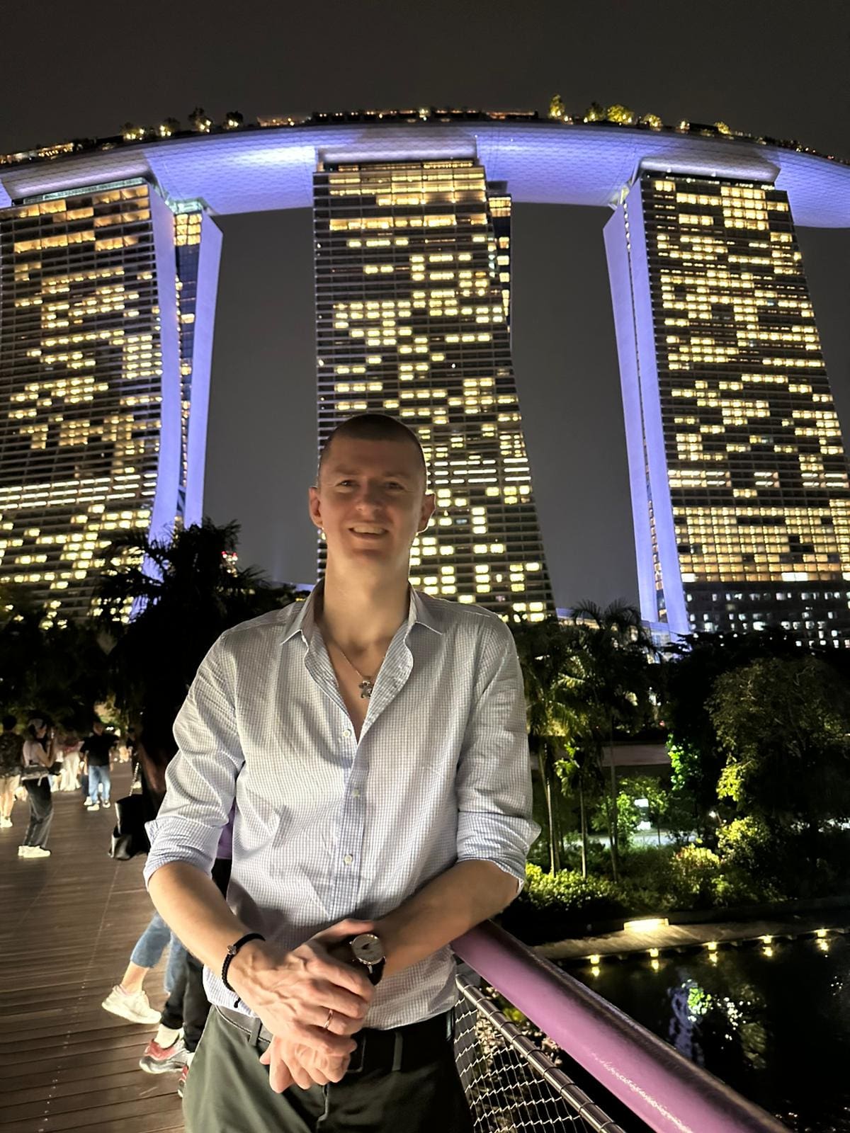 Ladislas à Singapour