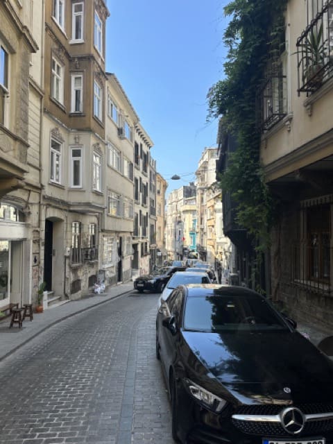 immobilier et rue dans cihangir, istanbul