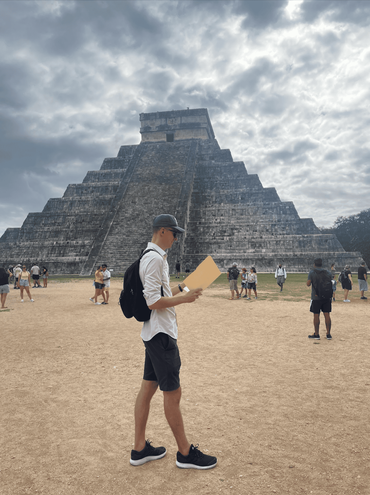 Ladislas Maurice au Mexique prend des notes