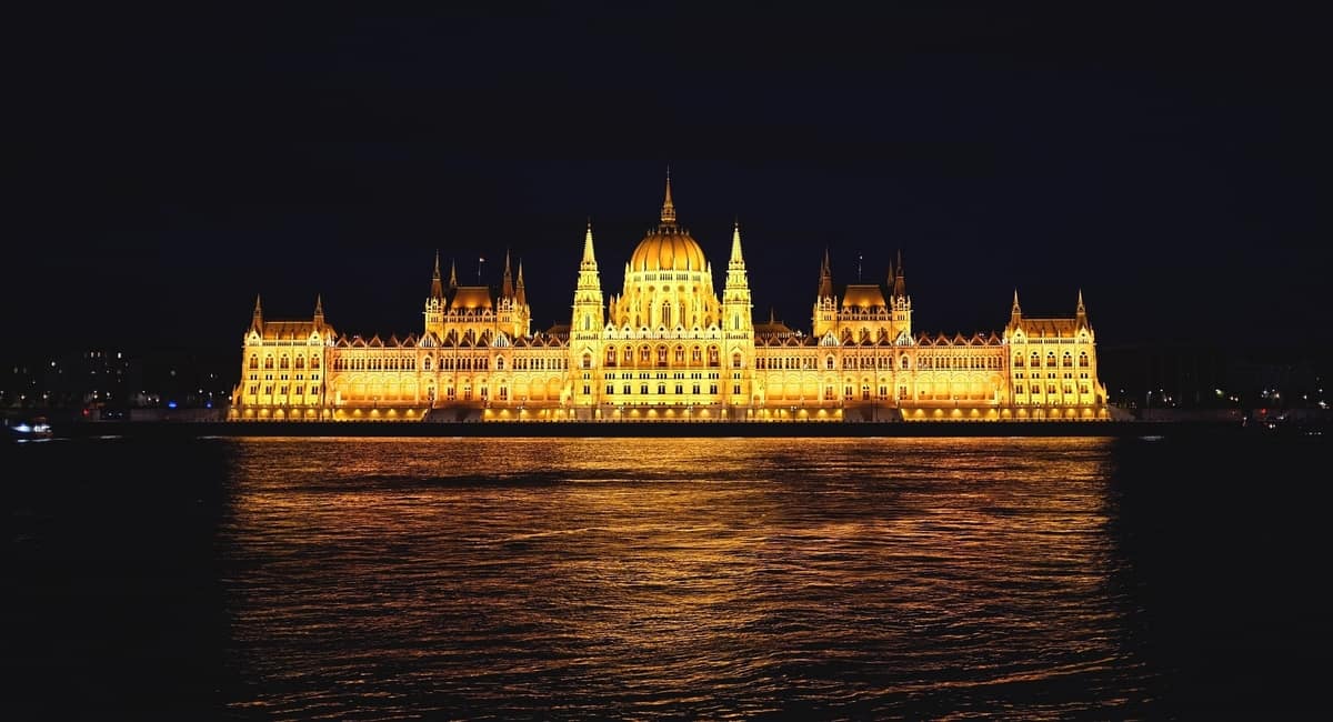 real estate investment budapest hungary
